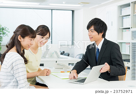 営業イメージの写真素材