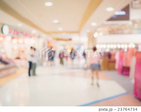 Blurred image background, people at shopping mall Blurred image background, people at shopping mall 23764734