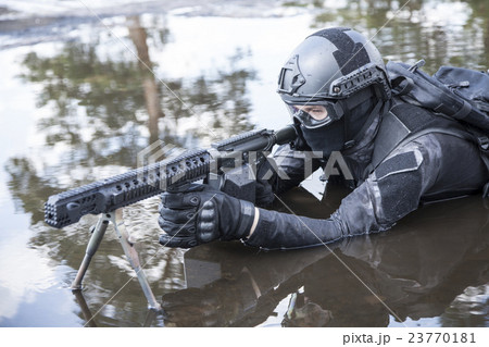 Spec ops police officer 23770181