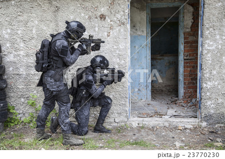 Spec ops police officer SWAT Spec ops police officer SWAT 23770230
