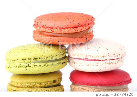 macaron sweet tasty dessert 23774320