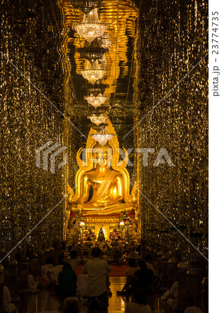 The Golden seated presiding Buddha in Church,wat T The Golden seated presiding Buddha in Church,wat T 23774735