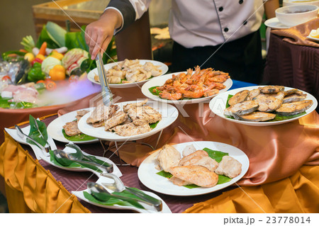plates of various meat plates of various meat 23778014