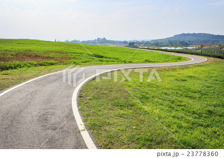 Outdoor asphalt road, exercise bike paths on the hill Outdoor asphalt road, exercise bike paths on the hill 23778360