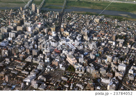 小田急小田原線の本厚木駅付近を空撮 小田急小田原線の本厚木駅付近を空撮 23784052