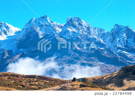 High mountains, covered by snow. 23784498