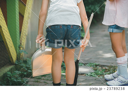 primary school child 23789238