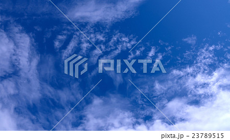 7月後半真夏の空と雲 16:9 23789515