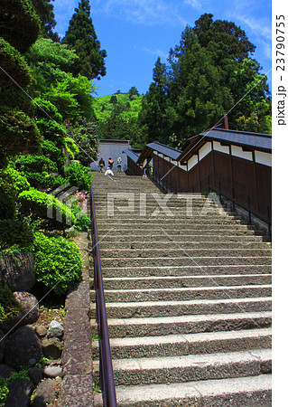 山寺 立石寺の石段 の写真素材