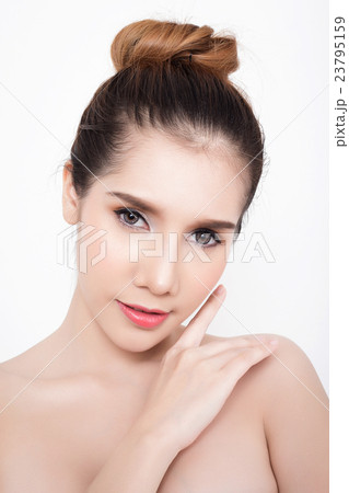 Beautiful asian woman Beautiful asian woman 23795159