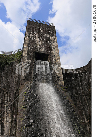香川県観音寺市大野原町、国重文「豊稔池堰堤」 香川県観音寺市大野原町、国重文「豊稔池堰堤」 23801679
