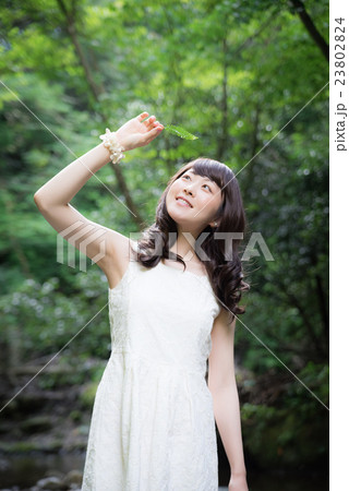 ビューティー　女性 23802824