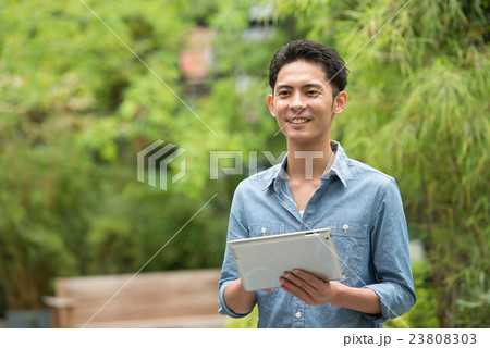 カジュアルビジネス イメージ 　撮影協力:TENOHA DAIKANYAMA 23808303