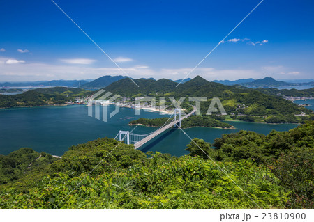 伯方・大島大橋(しまなみ海道)を望む橋梁風景 伯方・大島大橋(しまなみ海道)を望む橋梁風景 23810900