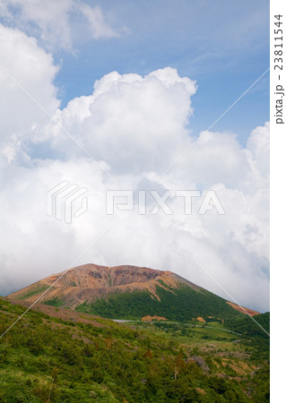 一切経山からの吾妻小富士 一切経山からの吾妻小富士 23811544