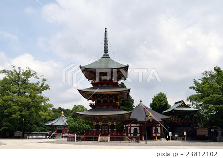 千葉県　成田山新勝寺　三重塔と境内 23812102