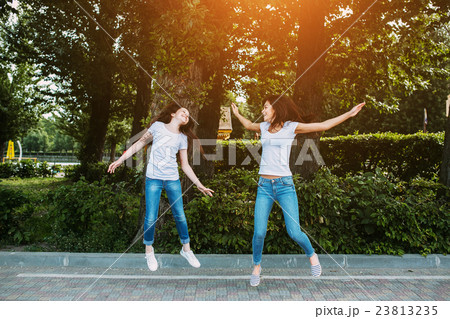 mother and daughter mother and daughter 23813235