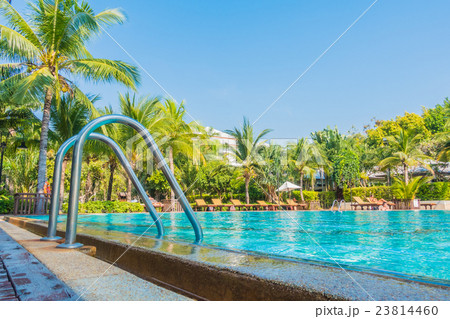 Swimming pool Swimming pool 23814460