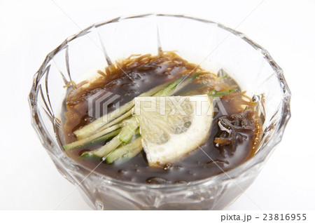 もずく酢レモン添え 23816955