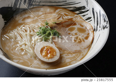 豚骨ラーメン 豚骨ラーメン 23817555