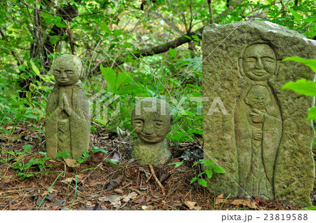 修那羅石仏群：長野県 青木村と筑北村 23819588