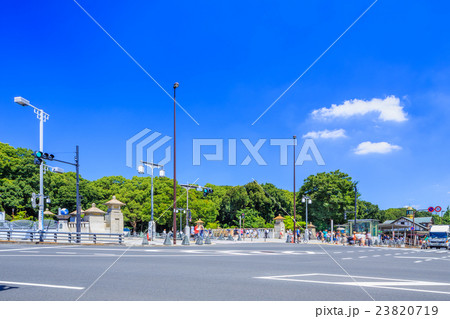 原宿駅　表参道口　駅前の風景 23820719