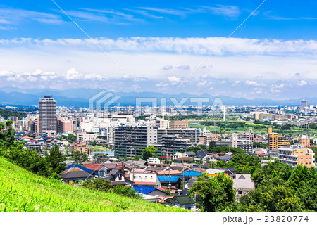 郊外の住宅街 郊外の住宅街 23820774