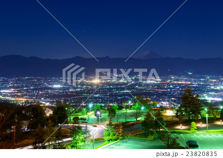 甲府の夜景 笛吹川フルーツ公園からの眺めの写真素材 2305