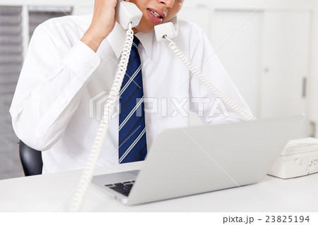 クレームの嵐 23825194