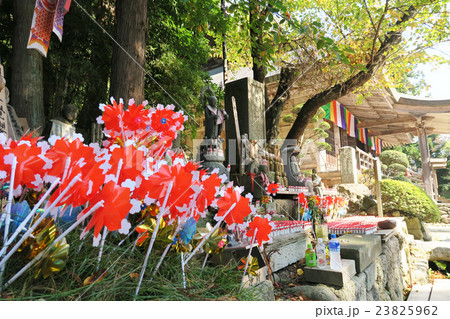 かざぐるまと地蔵～山寺・宝珠山立石寺～ 23825962