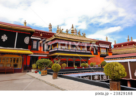Jokhang temple in Lhasa, Tibet 23829168