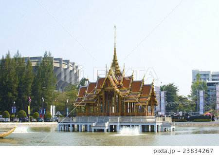 Thai construction in city centre 23834267