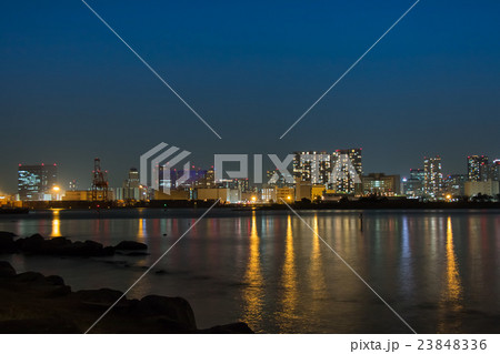 Night view city, mirror reflection in Tokyo Bay Night view city, mirror reflection in Tokyo Bay 23848336