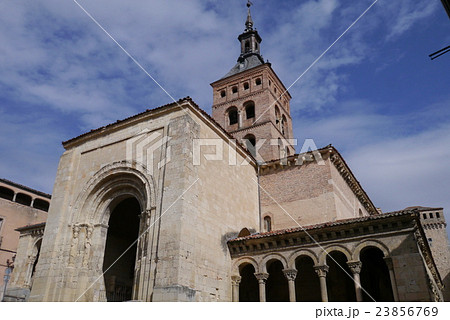 セゴビアの旧市街 23856769