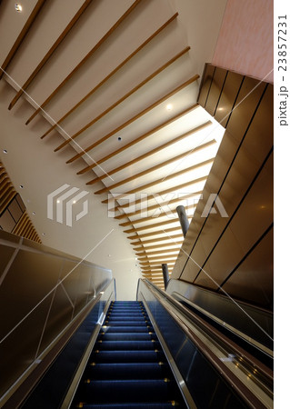JR上越妙高駅　エスカレーター 23857231