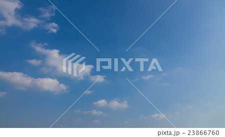 8月真夏の夕方の空と雲  16:9 23866760