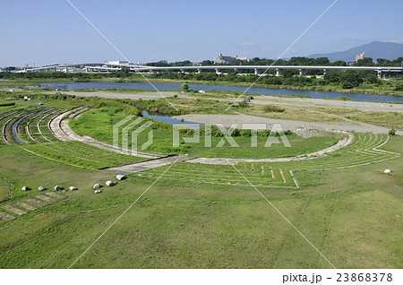 相模川の河川敷とインターチェンジ 23868378