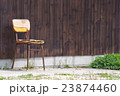 朽ちゆくイス 23874460
