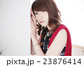 赤のカーデの女 赤のカーデの女 23876414