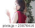 赤のカーデの女 赤のカーデの女 23876416