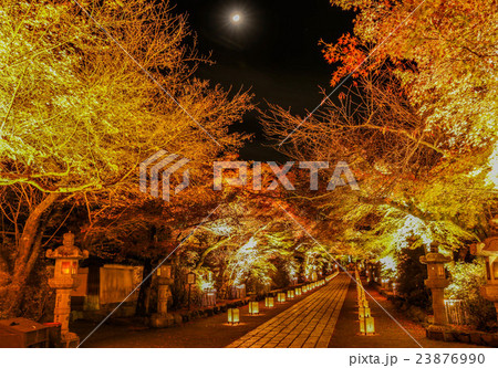 石山寺紅葉ライトアップの写真素材