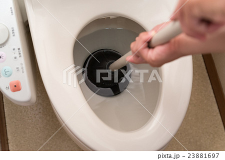 トイレの詰まり 23881697