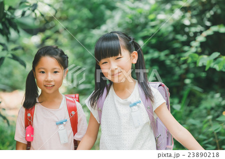 primary school child 23890218