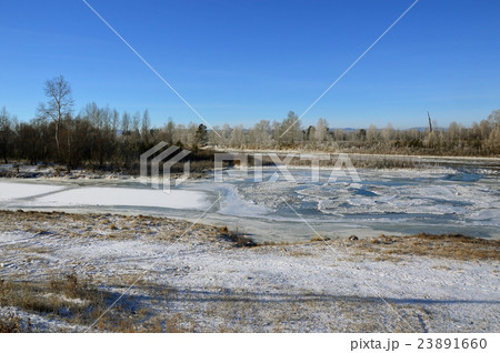 Nature in winter. The ice on the river froze.Siber Nature in winter. The ice on the river froze.Siber 23891660