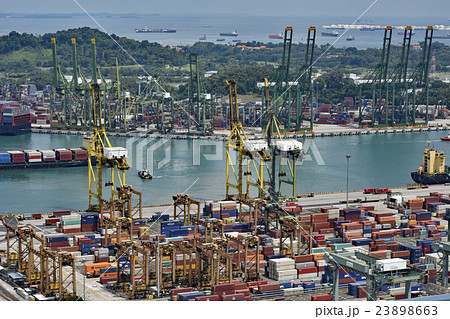 コンテナ埠頭　コンテナ港　コンテナターミナル 23898663