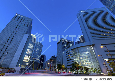 大阪西梅田　夜景 23899309