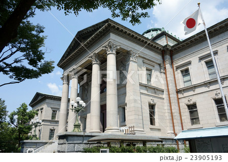 大阪府立中之島図書館 23905193