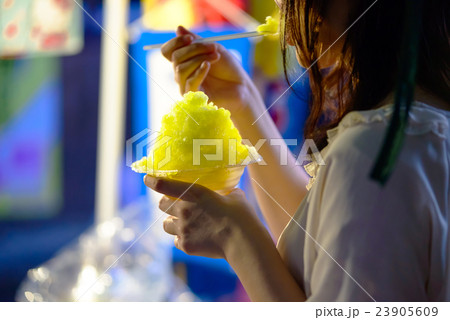夏祭り　かき氷 23905609