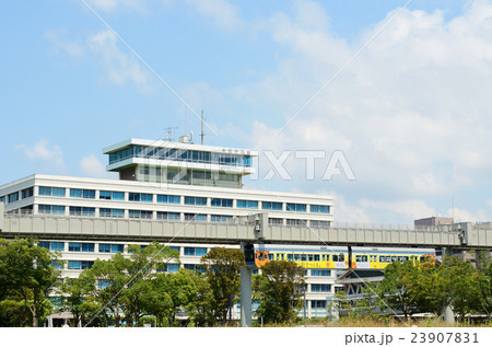 千葉市役所と千葉都市モノレール 千葉市役所と千葉都市モノレール 23907831
