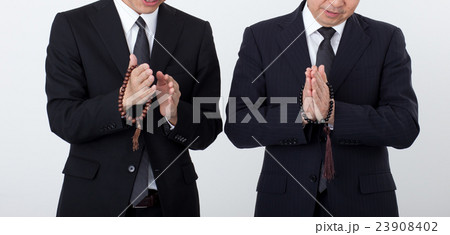 ビジネスマン　お通夜 23908402